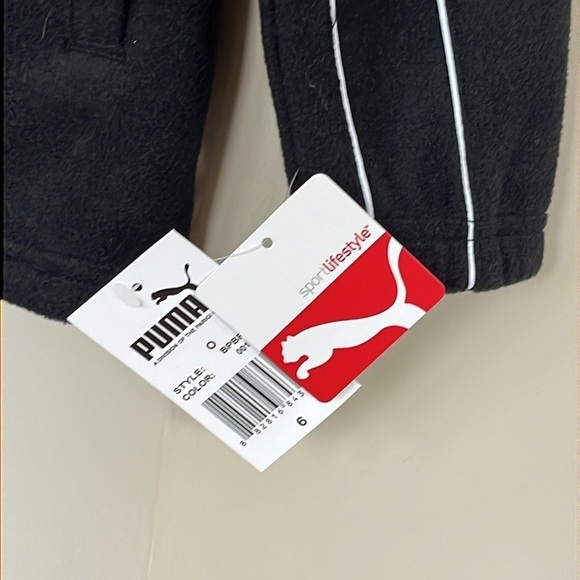 Brand New Puma Black Zip Up Fleece Jacket Embroidered Red Logo Sporty Athletic - Picture 8 of 16
